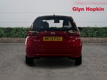 Used Honda Jazz 2022 for sale - 76400617: Photo