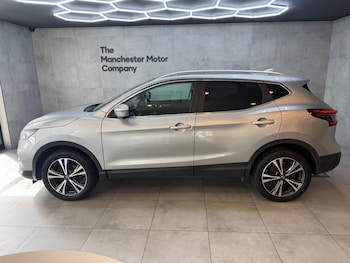 Used Nissan Qashqai 2018 for sale - 76012934: Photo 2