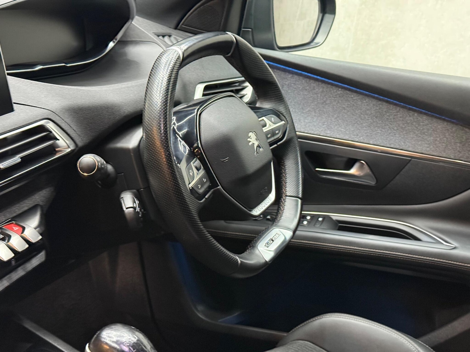 Used Peugeot 3008 2020 for sale - 76377945: Photo 15