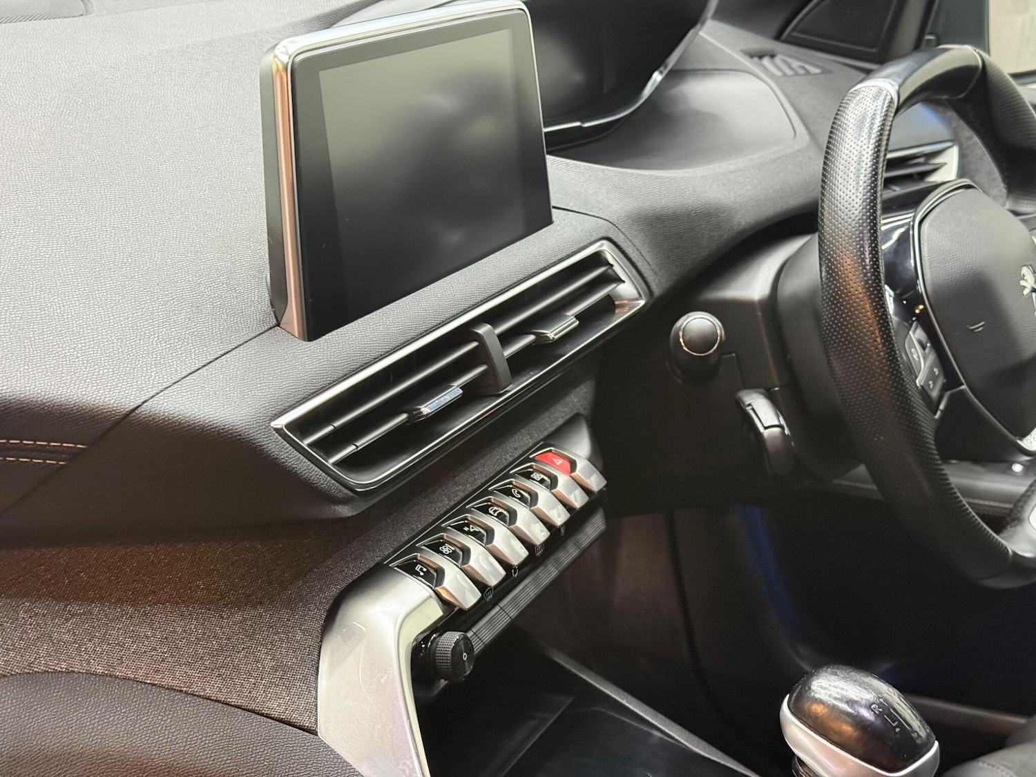 Used Peugeot 3008 2020 for sale - 76377945: Photo 16