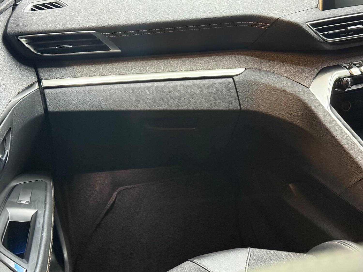 Used Peugeot 3008 2020 for sale - 76377945: Photo 55