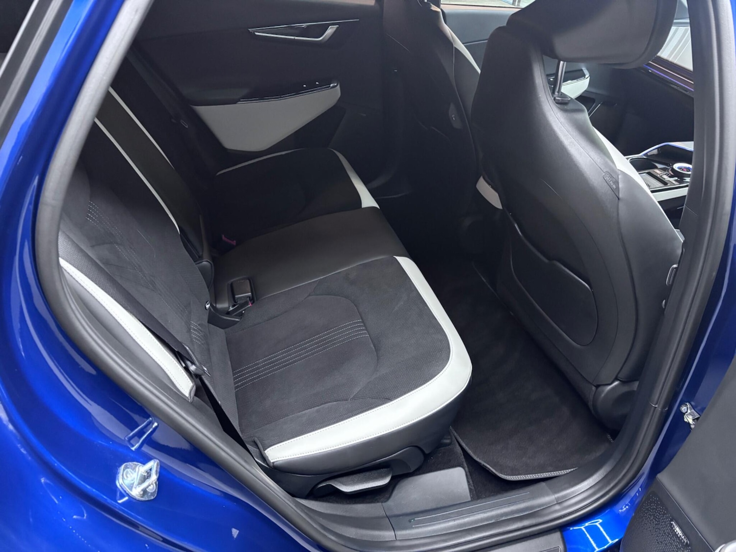 Used Kia EV6 2023 for sale - 76522036: Photo 29