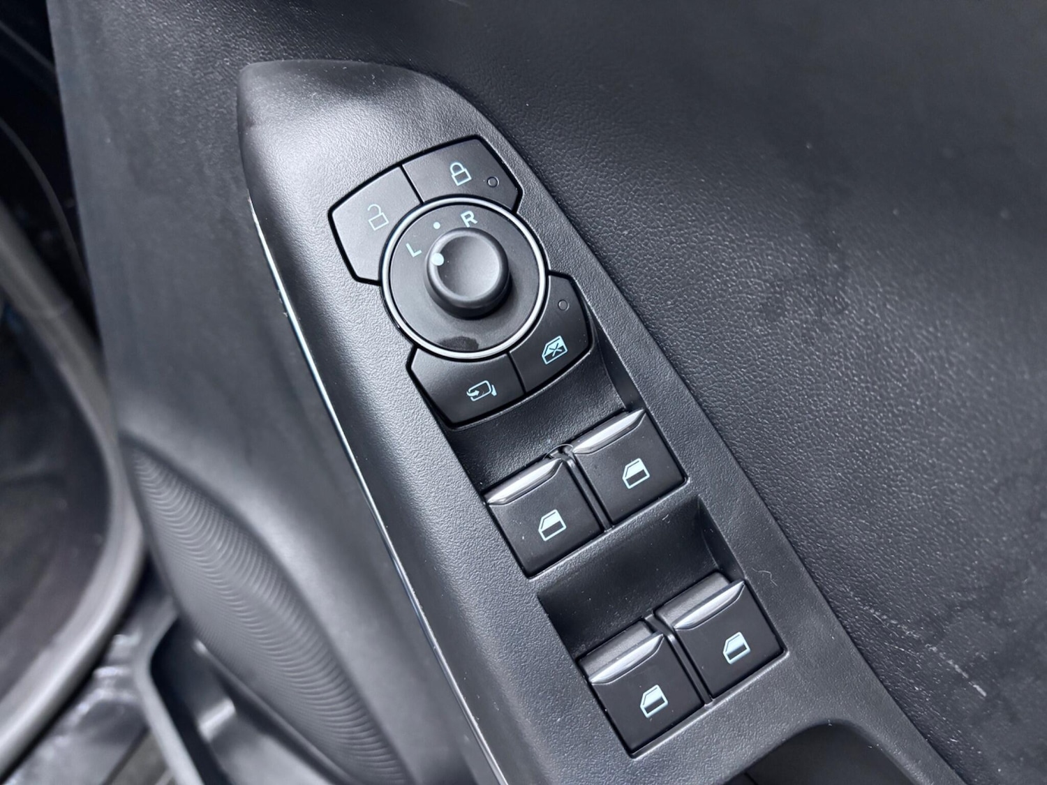 Used Ford Puma for sale - 77074138: Photo 36