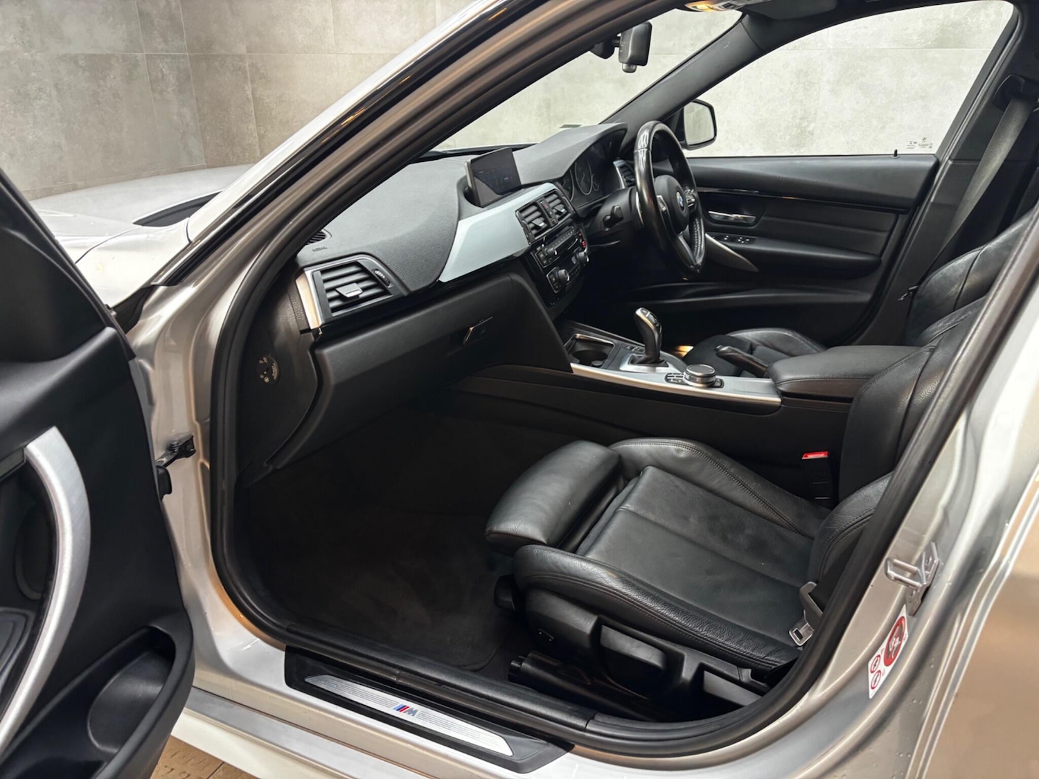 Used BMW 3 Series for sale - 78127291: Photo 48