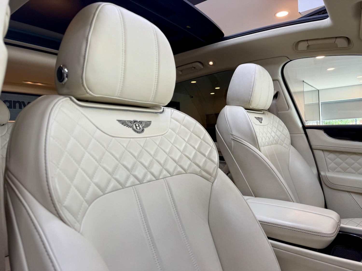 Used Bentley Bentayga for sale - 78020475: Photo 16