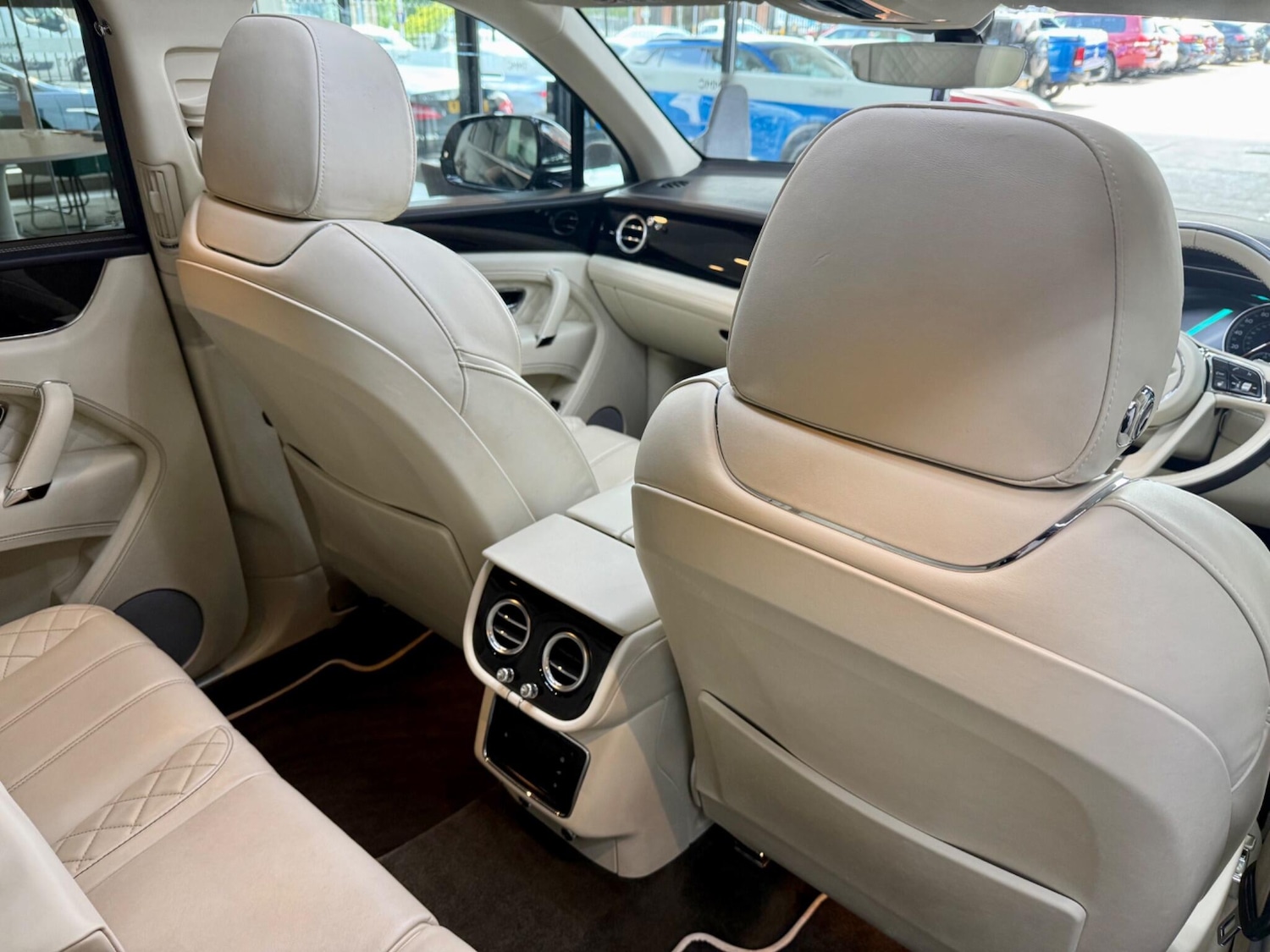 Used Bentley Bentayga for sale - 78020475: Photo 19