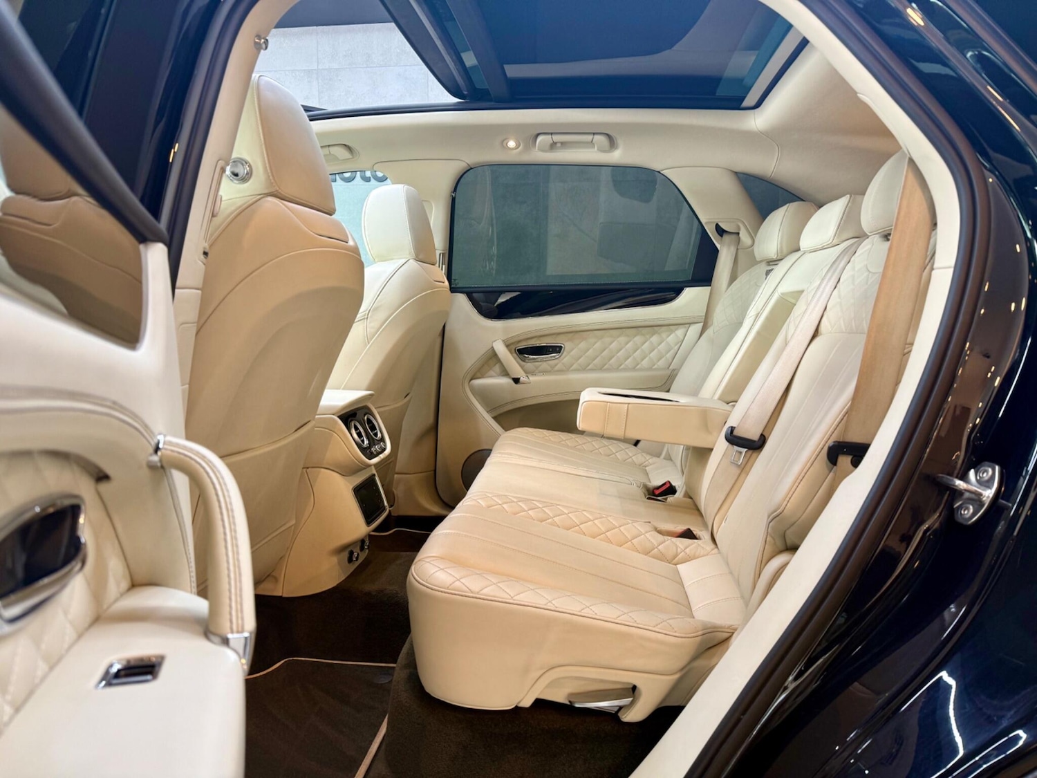 Used Bentley Bentayga for sale - 78020475: Photo 23