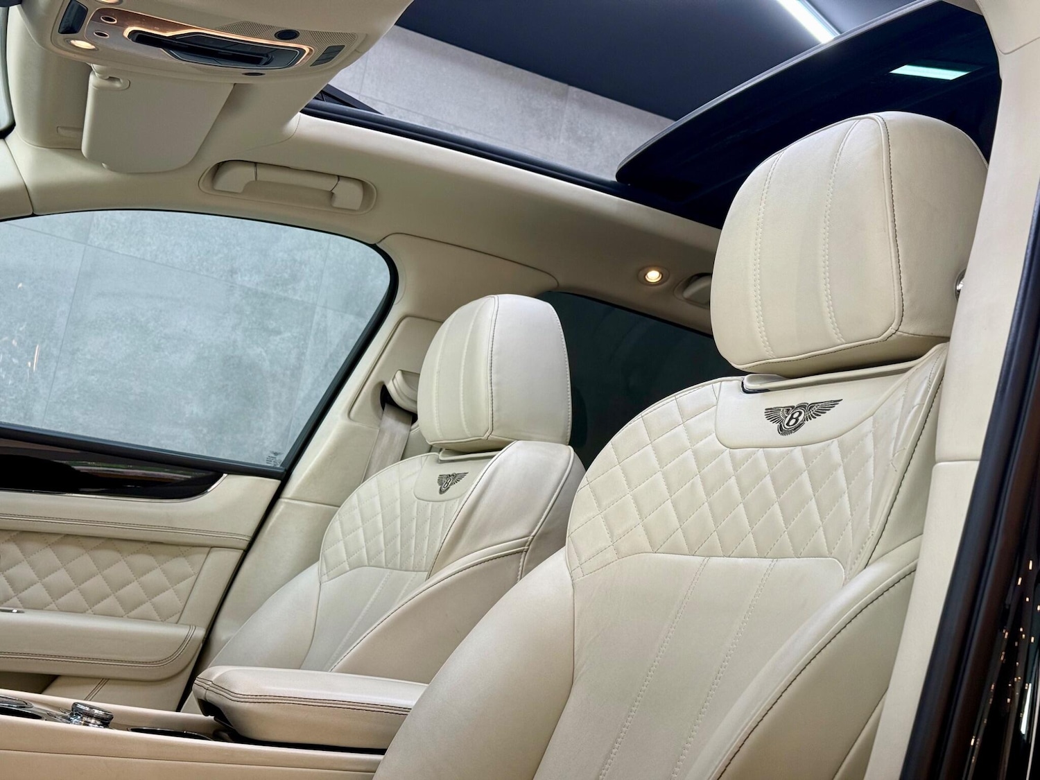 Used Bentley Bentayga for sale - 78020475: Photo 51