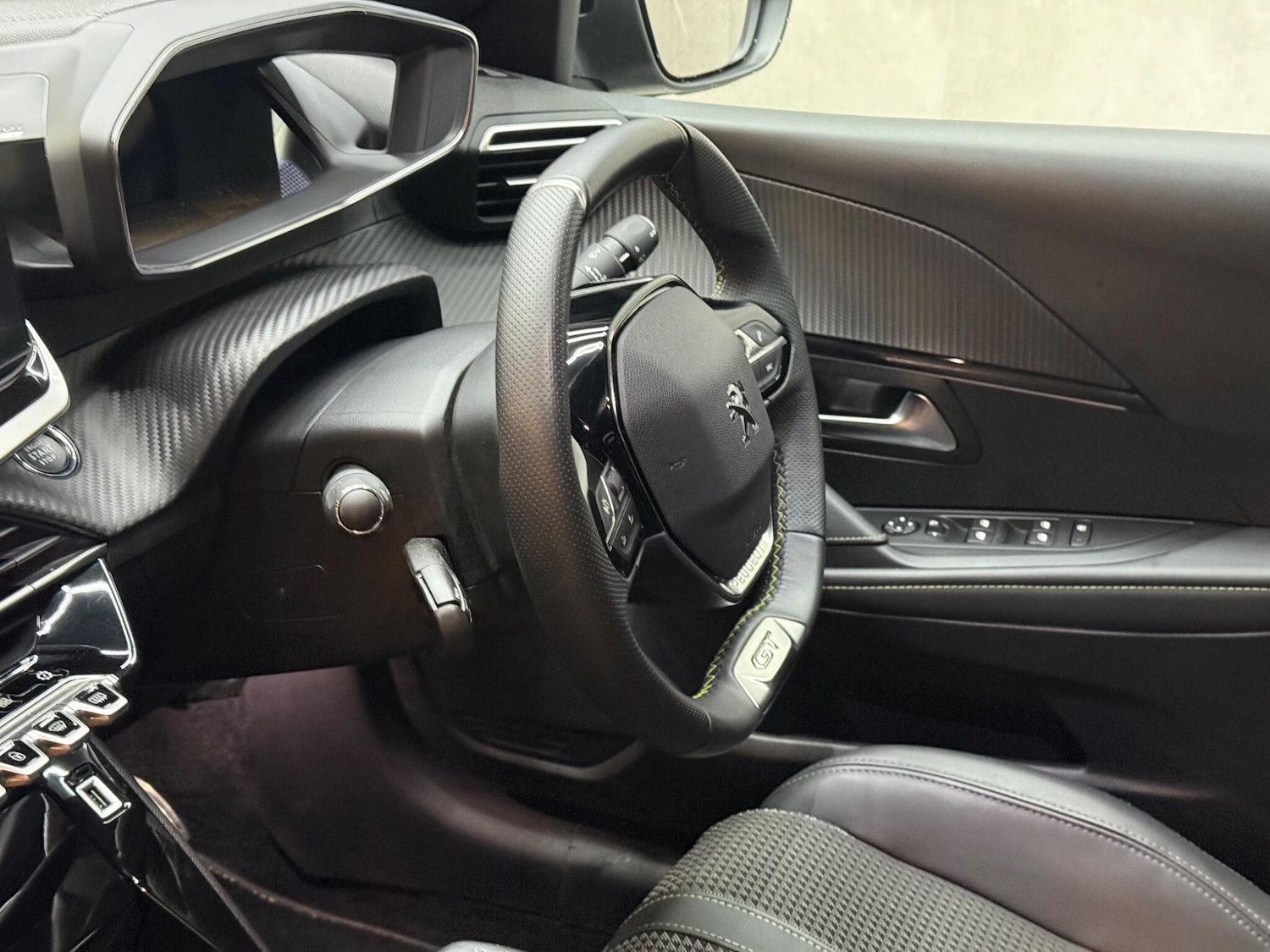 Used Peugeot 208 2023 for sale - 76513298: Photo 13