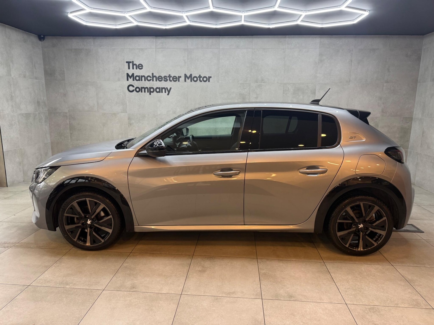 Used Peugeot 208 2023 for sale - 76513298: Photo 2