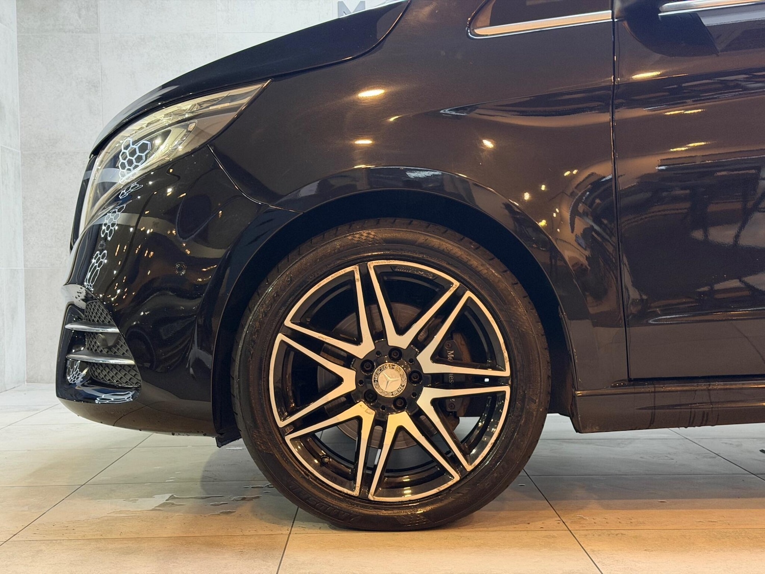 Used Mercedes-Benz V-Class 2017 for sale - 77074750: Photo 39