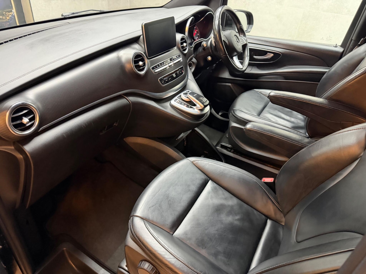 Used Mercedes-Benz V-Class 2017 for sale - 77074750: Photo 48