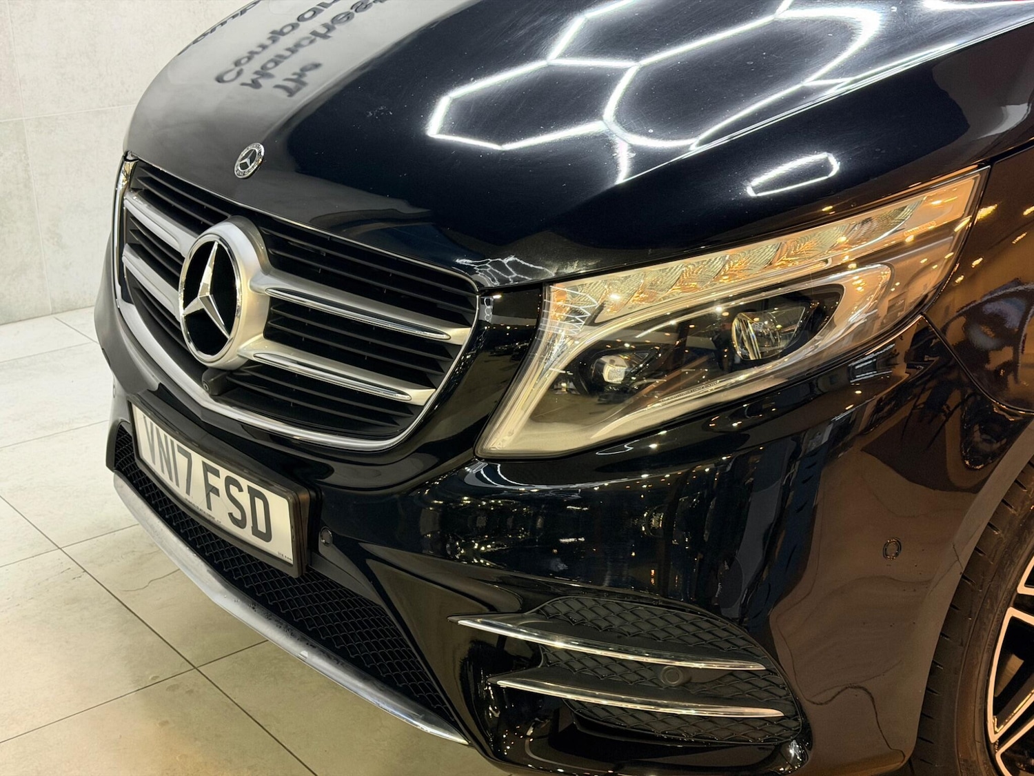 Used Mercedes-Benz V-Class 2017 for sale - 77074750: Photo 50