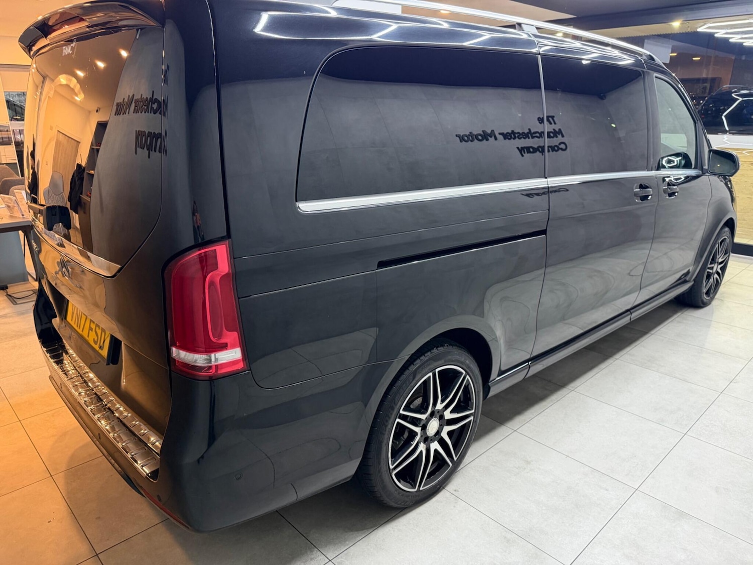 Used Mercedes-Benz V-Class 2017 for sale - 77074750: Photo 6