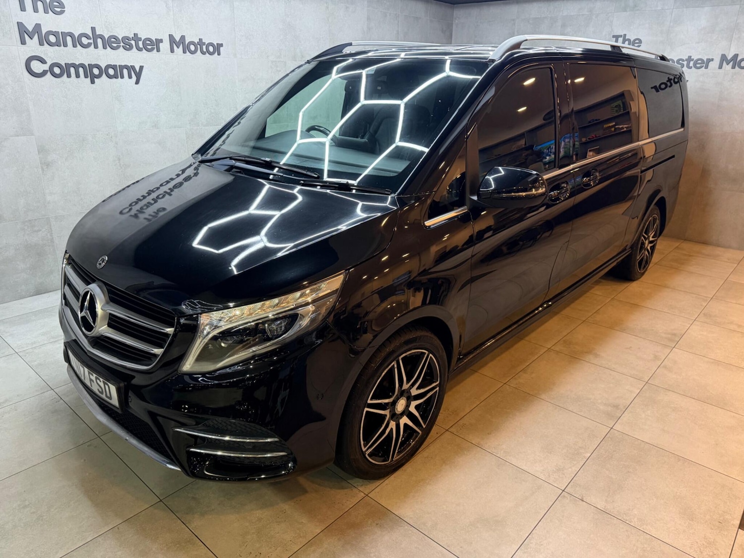 Used Mercedes-Benz V-Class 2017 for sale - 77074750: Photo 7