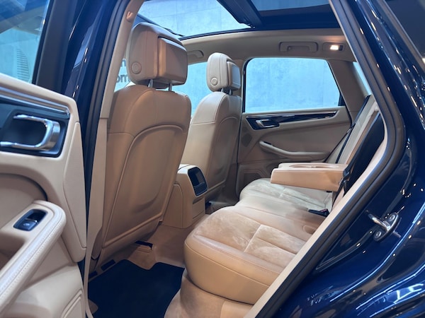 Used Porsche Macan 2015 for sale - 76317795: Photo 34