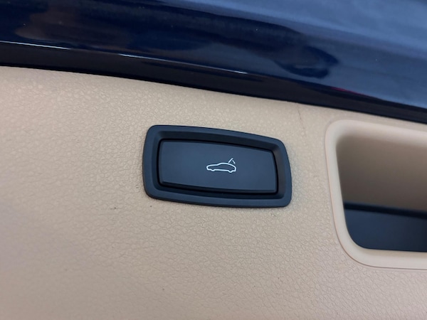 Used Porsche Macan 2015 for sale - 76317795: Photo 45