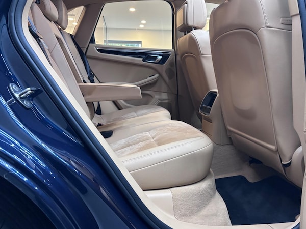Used Porsche Macan 2015 for sale - 76317795: Photo 47