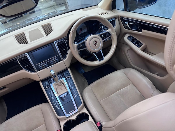 Used Porsche Macan 2015 for sale - 76317795: Photo 51