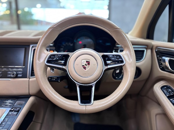 Used Porsche Macan 2015 for sale - 76317795: Photo 54
