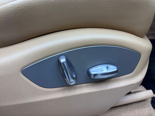 Used Porsche Macan 2015 for sale - 76317795: Photo 59