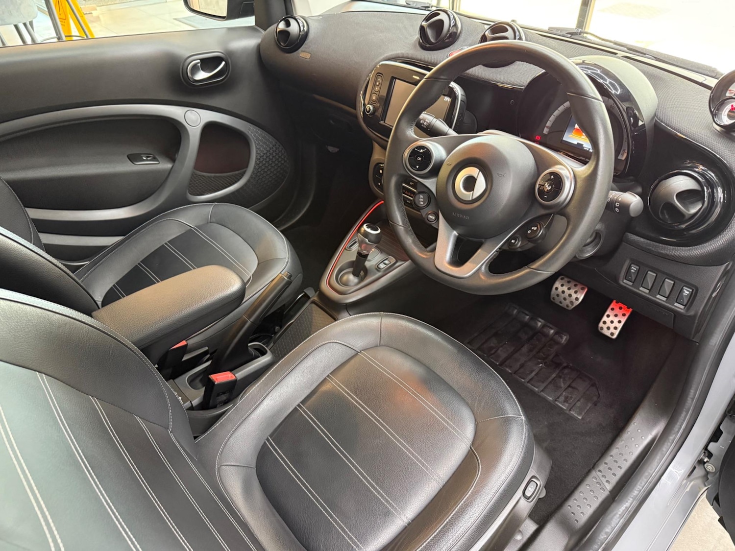 Used smart fortwo 2020 for sale - 77082053: Photo 16