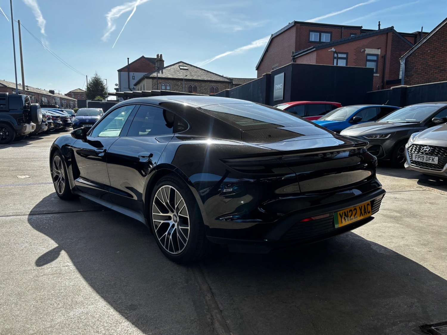 Used Porsche Taycan 2022 for sale - 77940731: Photo 3