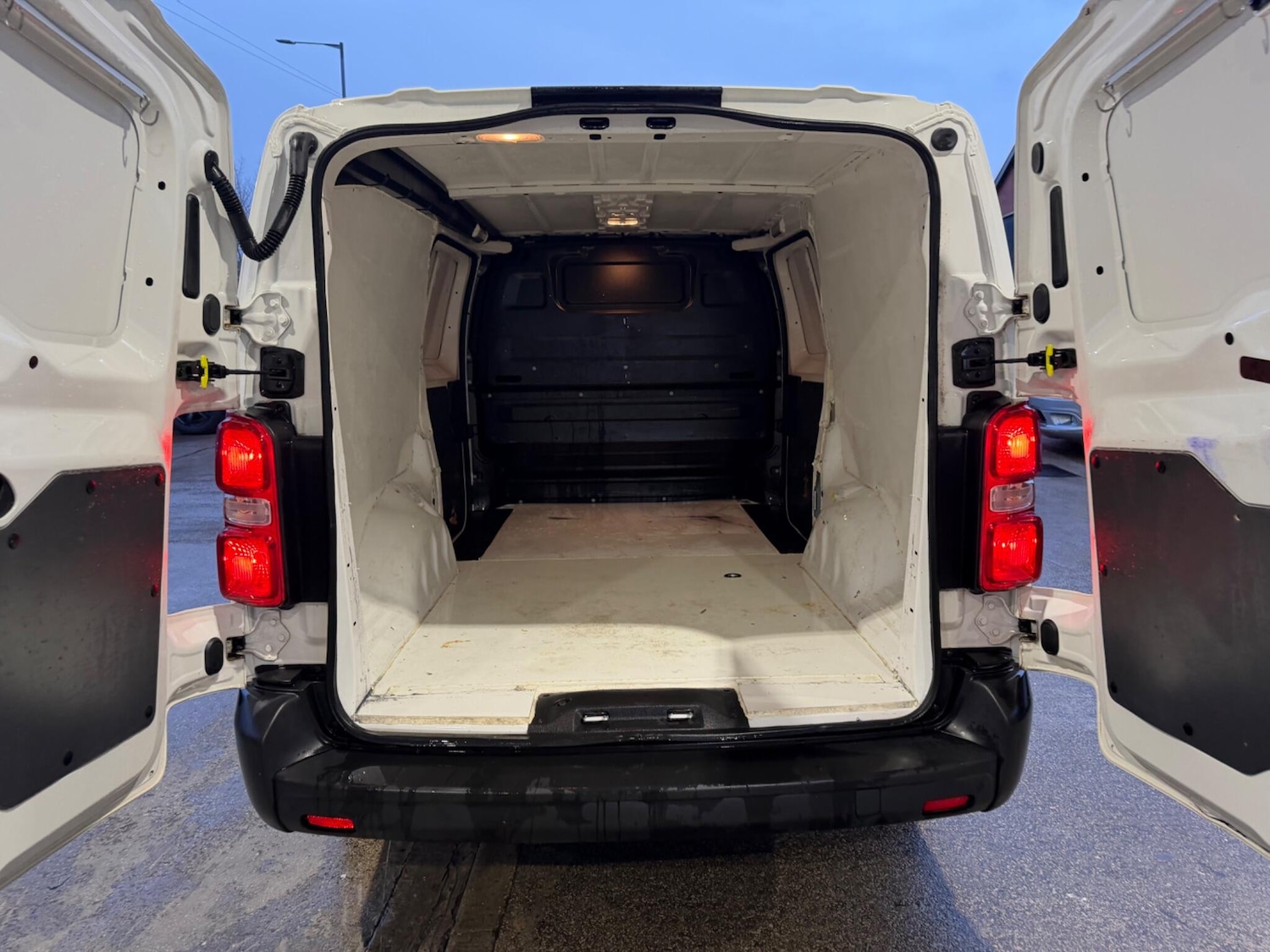 Used Vauxhall Vivaro 2020 for sale - 77598627: Photo 59