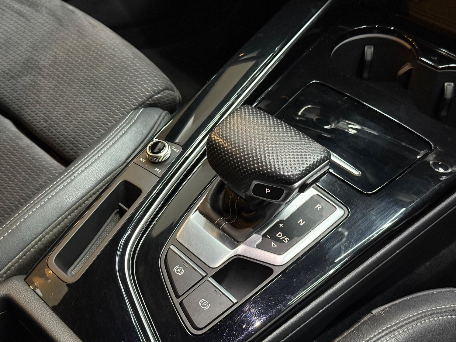 Used Audi A4 Avant 2021 for sale - 76715559: Photo 11