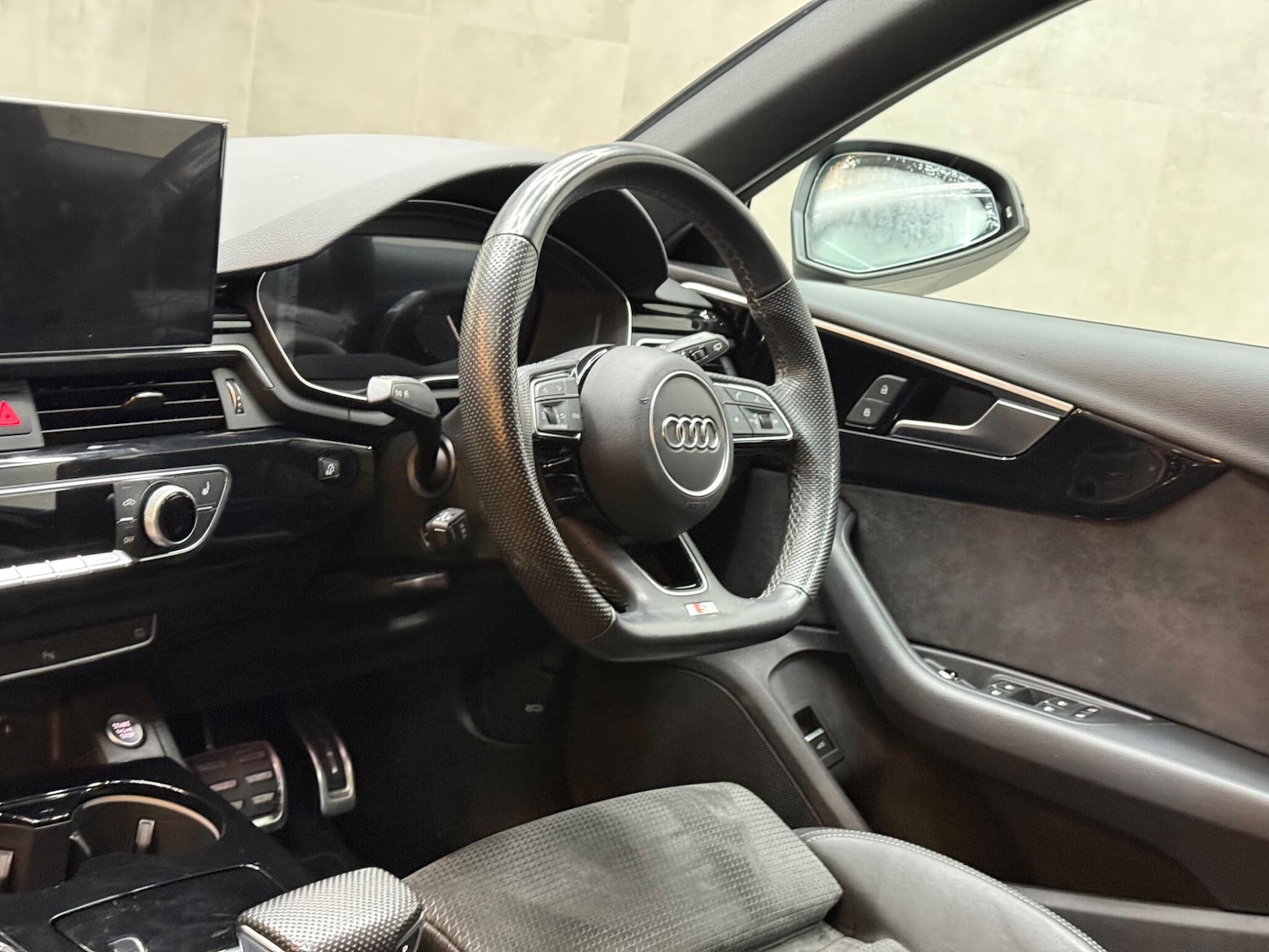 Used Audi A4 Avant 2021 for sale - 76715559: Photo 16