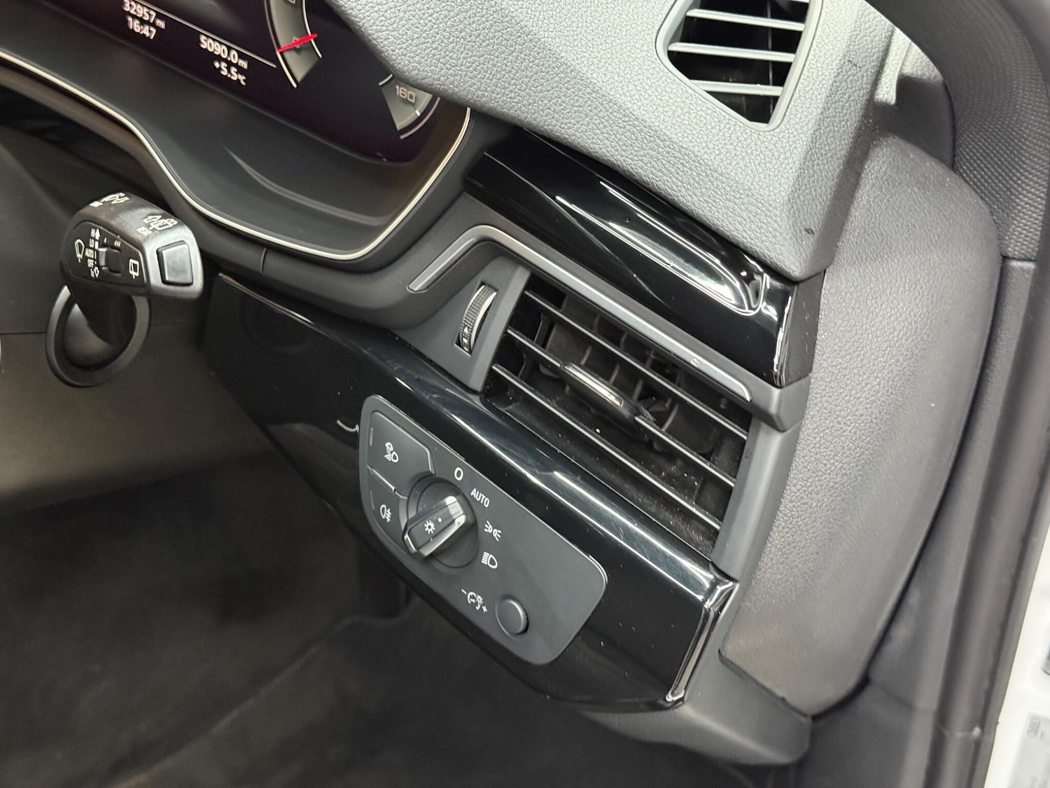 Used Audi A4 Avant 2021 for sale - 76715559: Photo 27