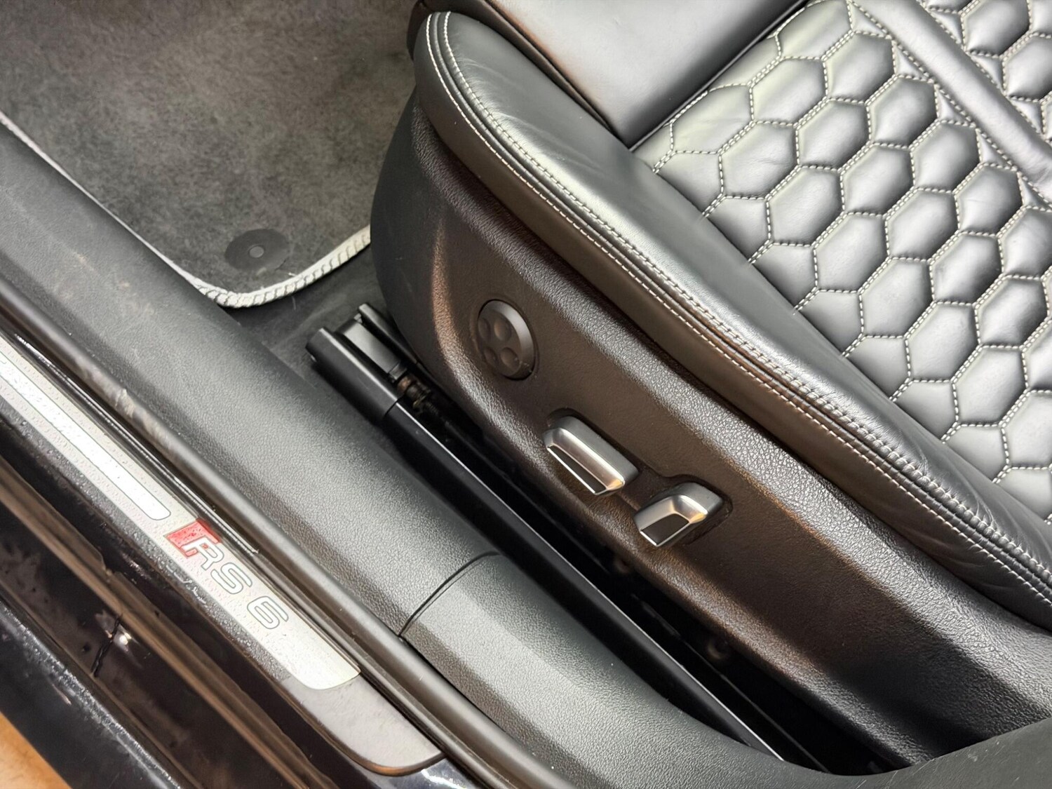 Used Audi RS6 2014 for sale - 78220095: Photo 37