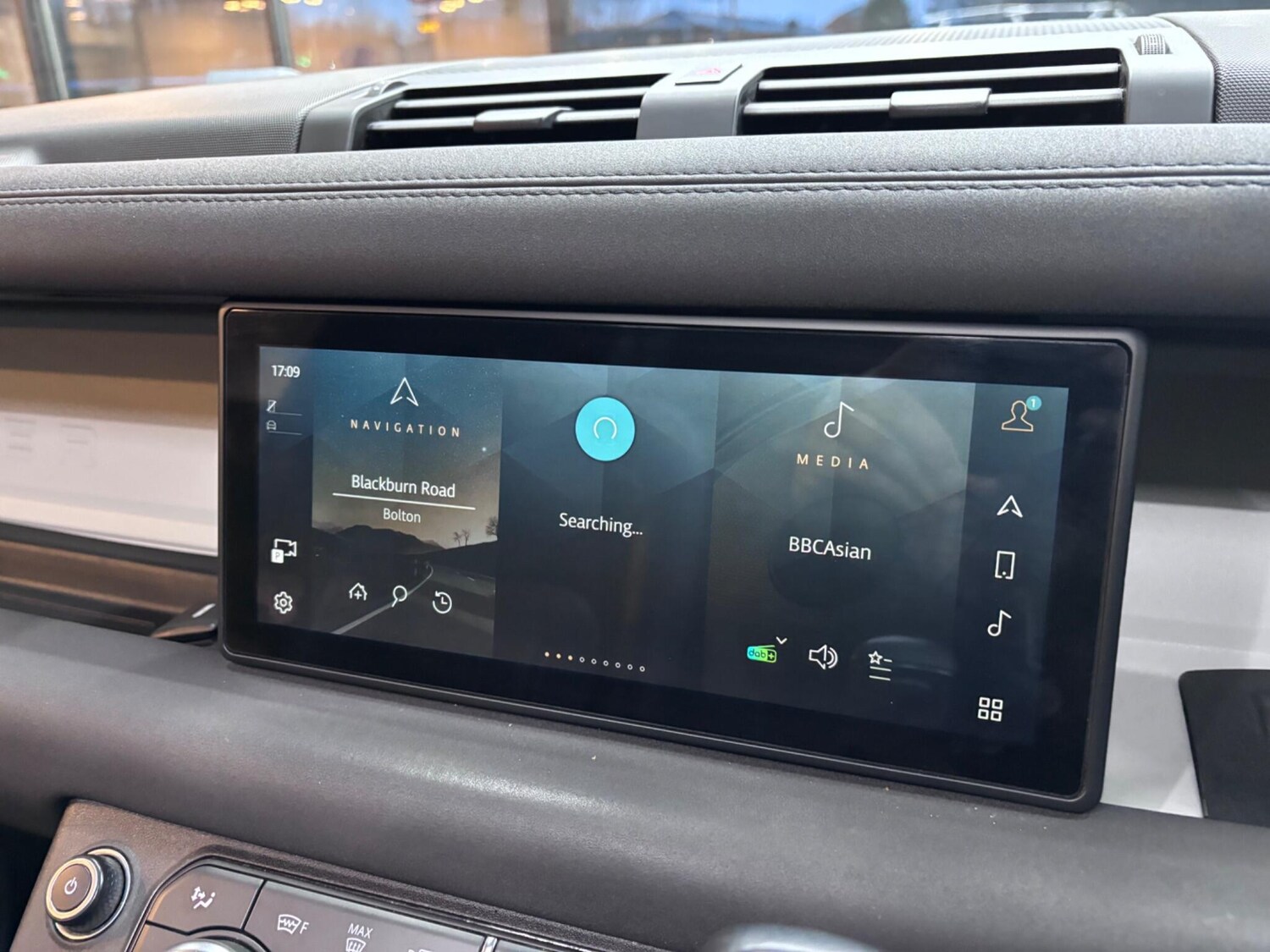 Used Land Rover Defender 90 for sale - 77537826: Photo 31