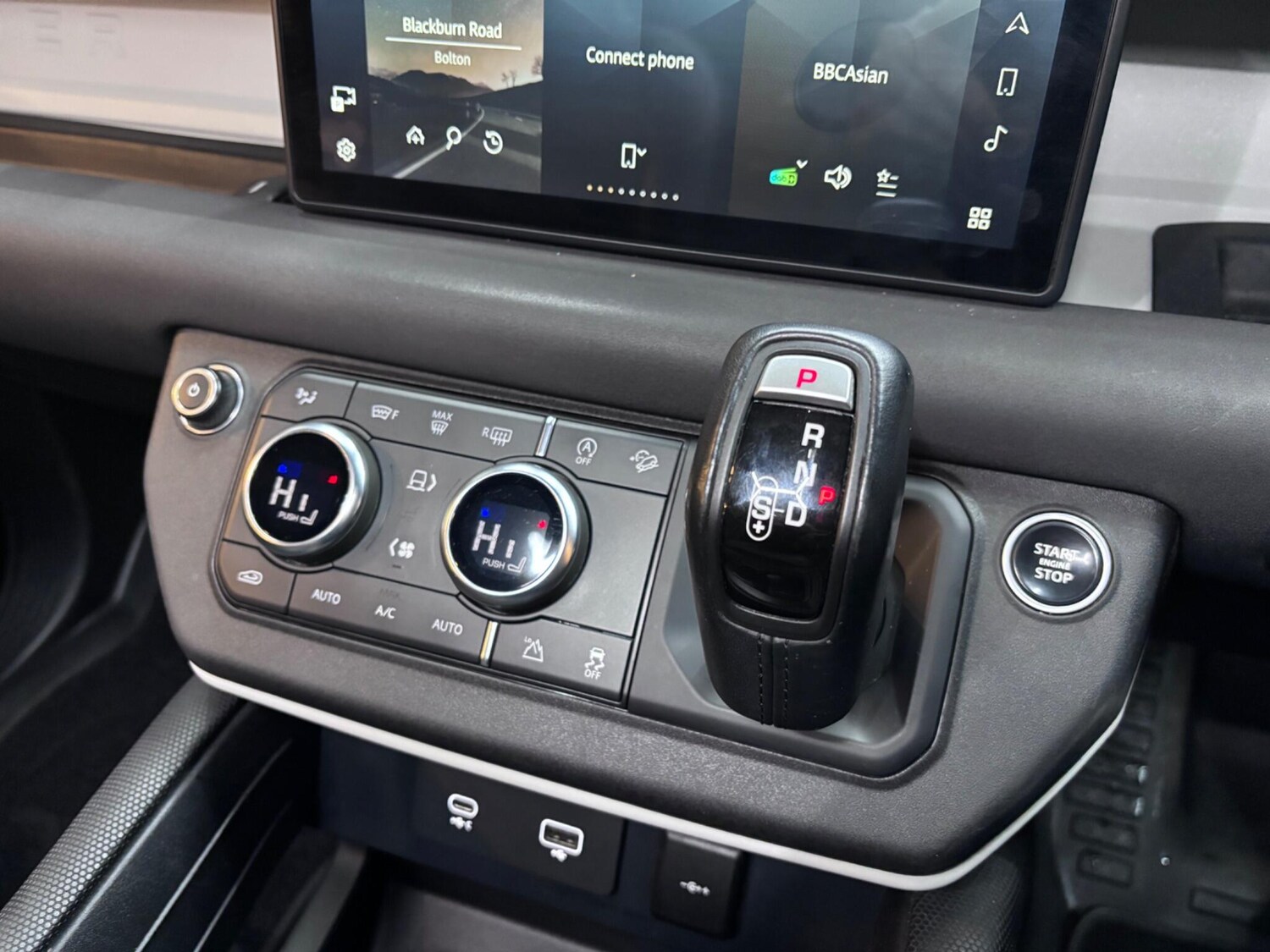 Used Land Rover Defender 90 for sale - 77537826: Photo 32