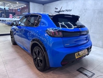 Used Peugeot 208 2023 for sale - 77066849: Photo