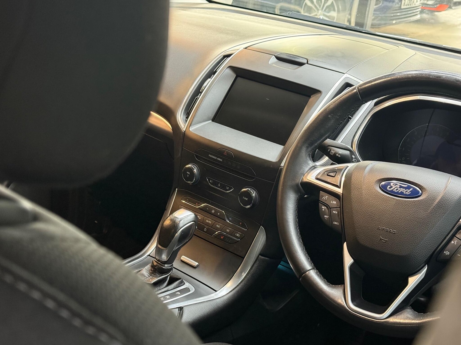 Used Ford S-Max 2016 for sale - 76349452: Photo 12
