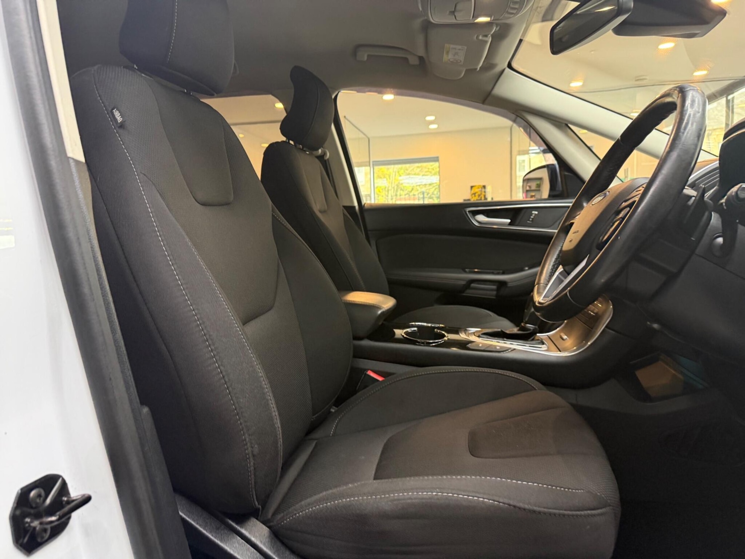 Used Ford S-Max 2016 for sale - 76349452: Photo 19