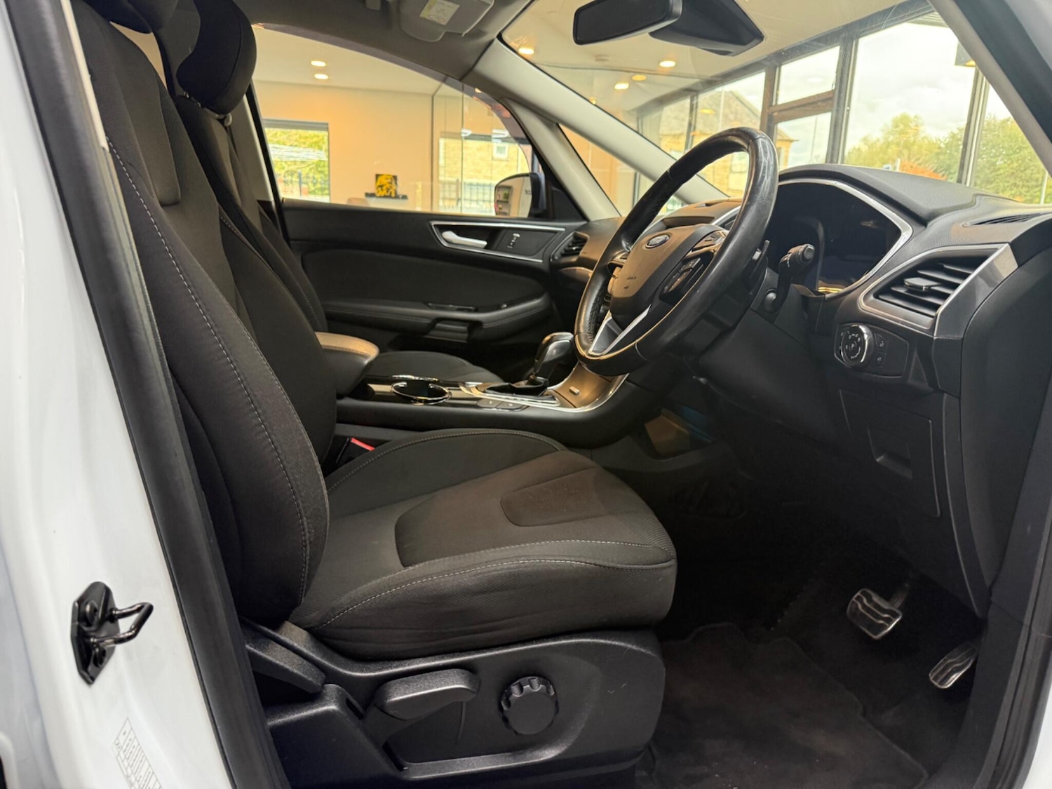 Used Ford S-Max 2016 for sale - 76349452: Photo 20