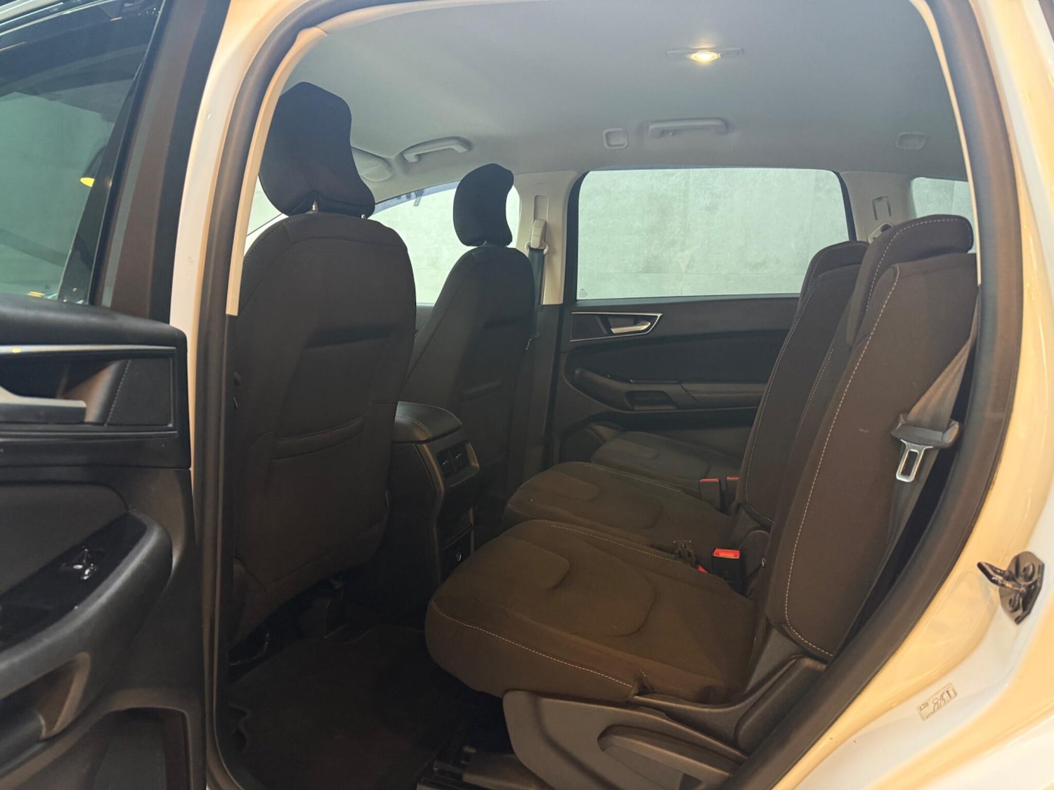 Used Ford S-Max 2016 for sale - 76349452: Photo 26