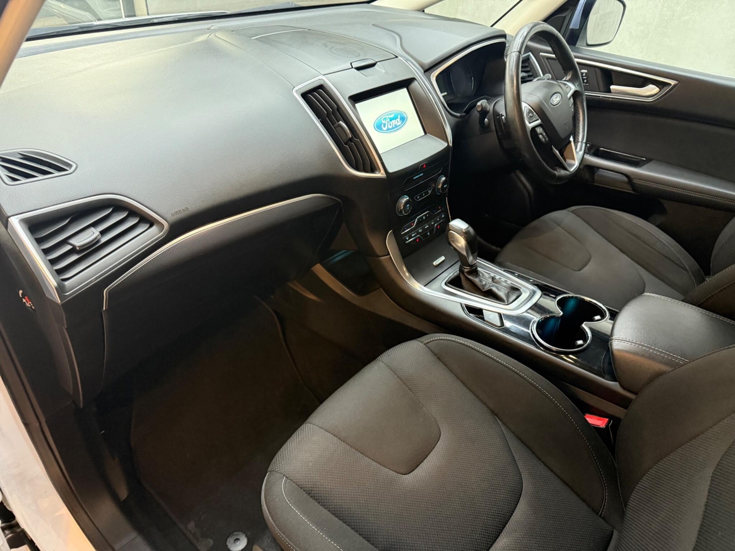 Used Ford S-Max 2016 for sale - 76349452: Photo 56