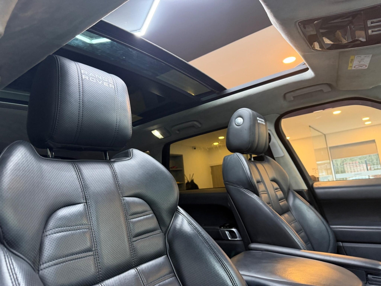 Used Land Rover Range Rover Sport 2015 for sale - 77387284: Photo 11