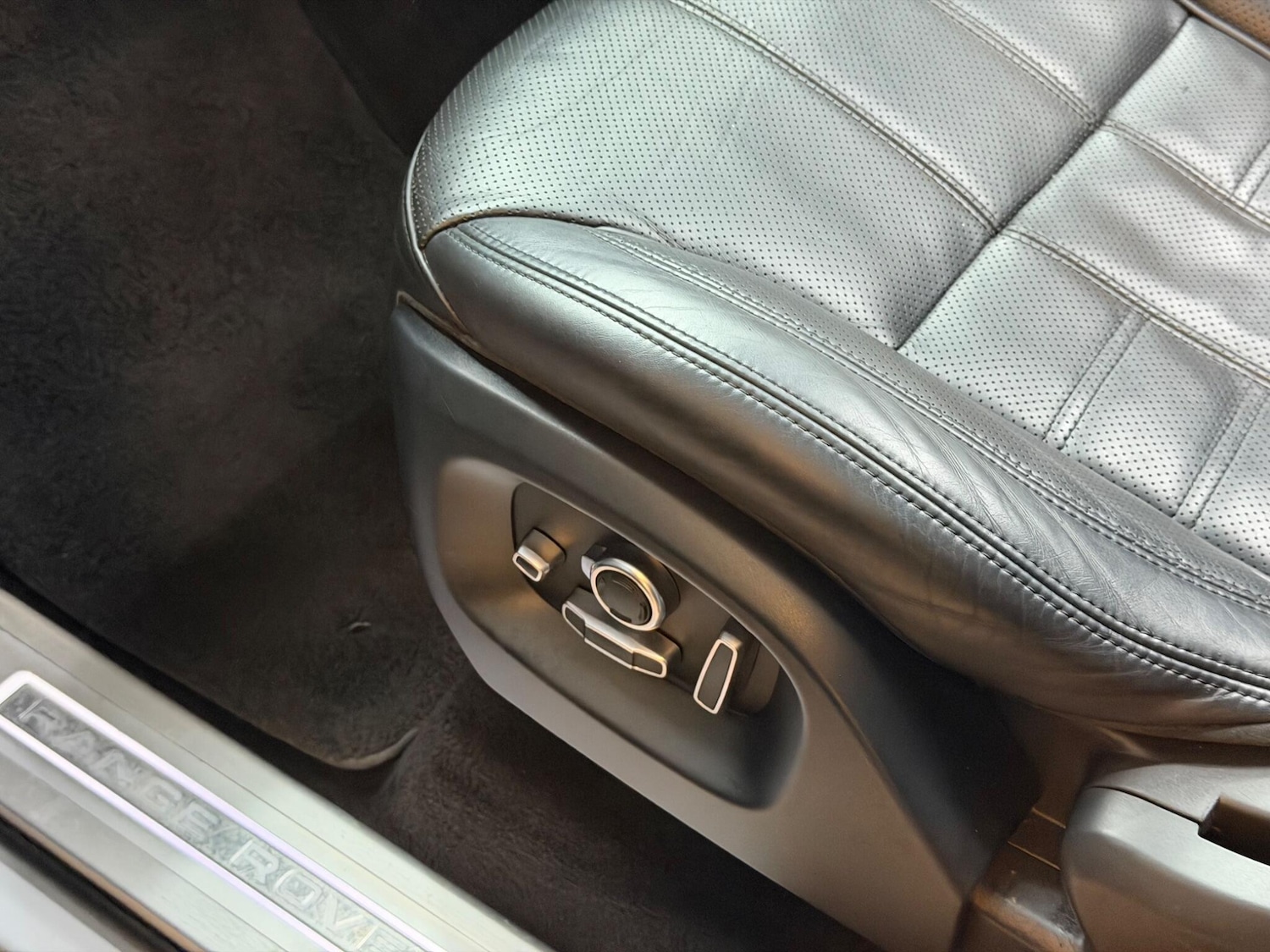 Used Land Rover Range Rover Sport 2015 for sale - 77387284: Photo 26