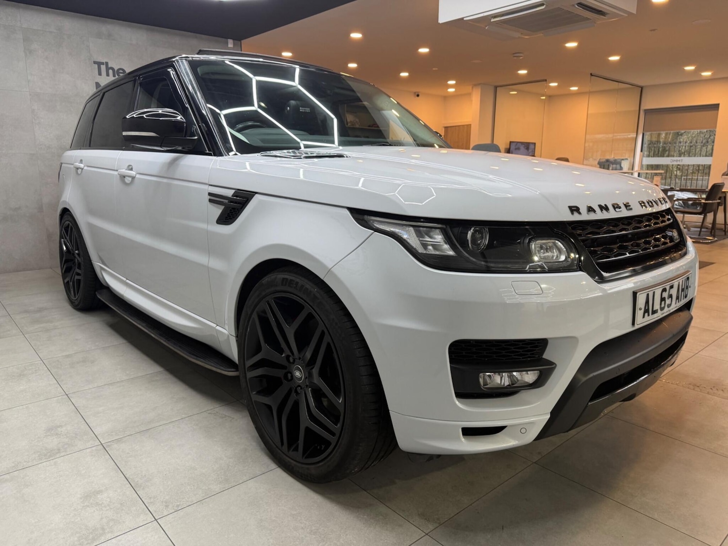 Used Land Rover Range Rover Sport 2015 for sale - 77387284: Photo 3