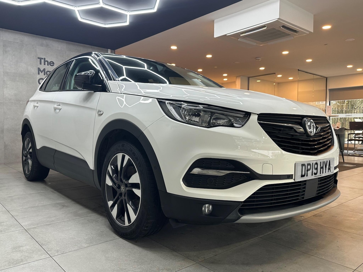 Used Vauxhall Grandland X 2019 for sale - 77994439: Photo 3