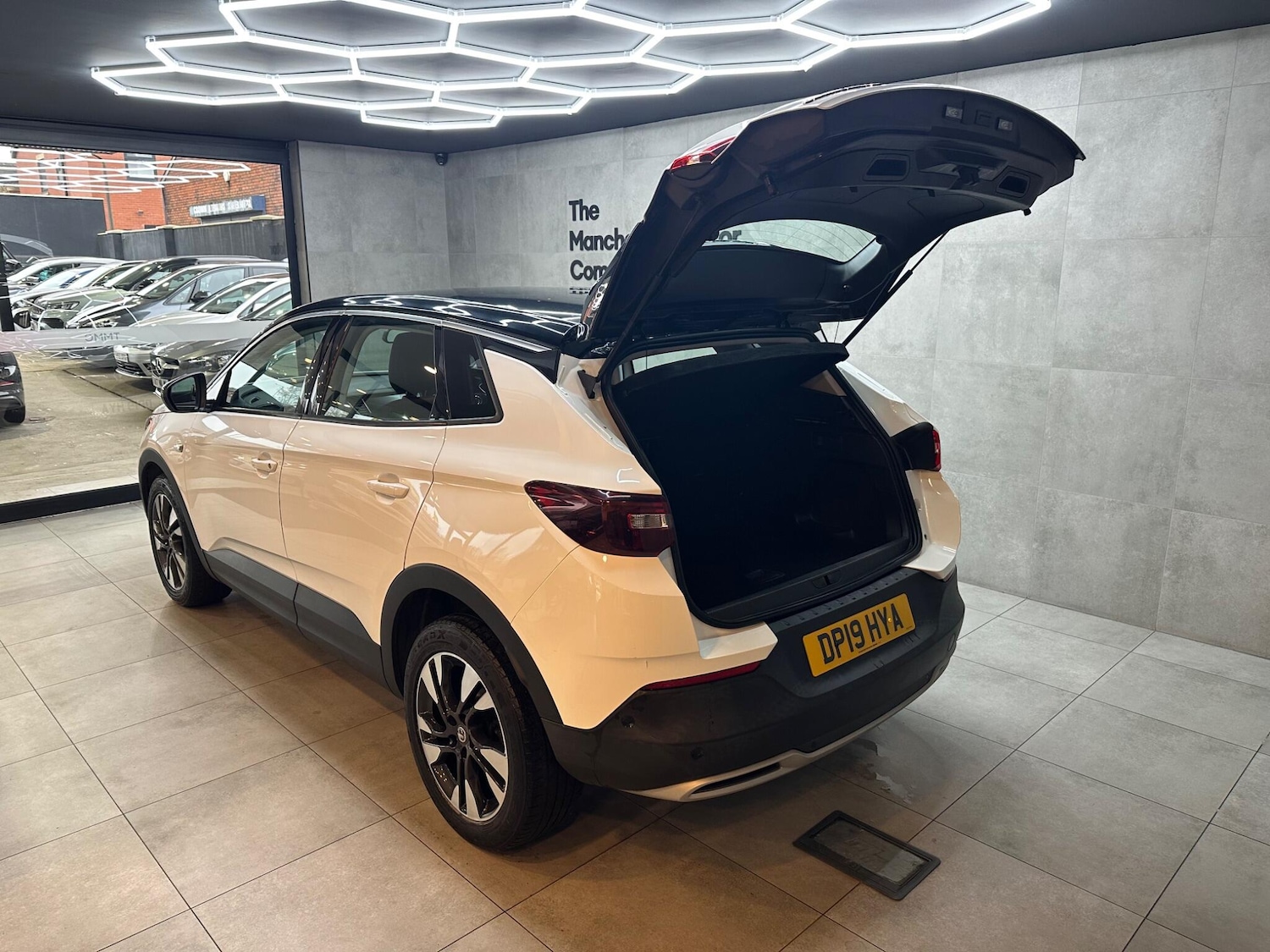 Used Vauxhall Grandland X 2019 for sale - 77994439: Photo 5