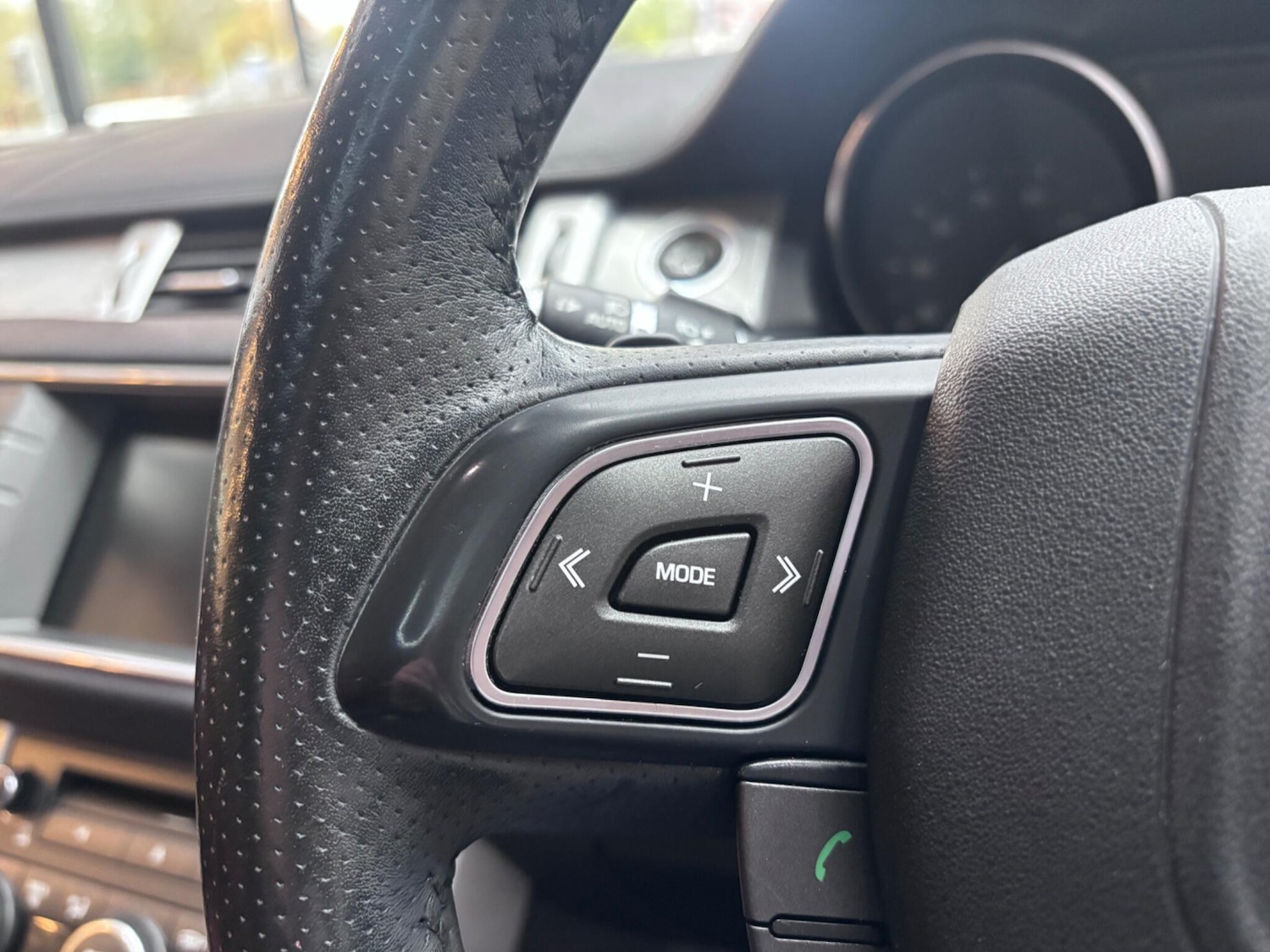 Used Land Rover Range Rover Evoque 2016 for sale - 76562275: Photo 37