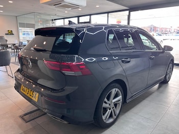 Used Volkswagen Golf 2024 for sale - 77559086: Photo