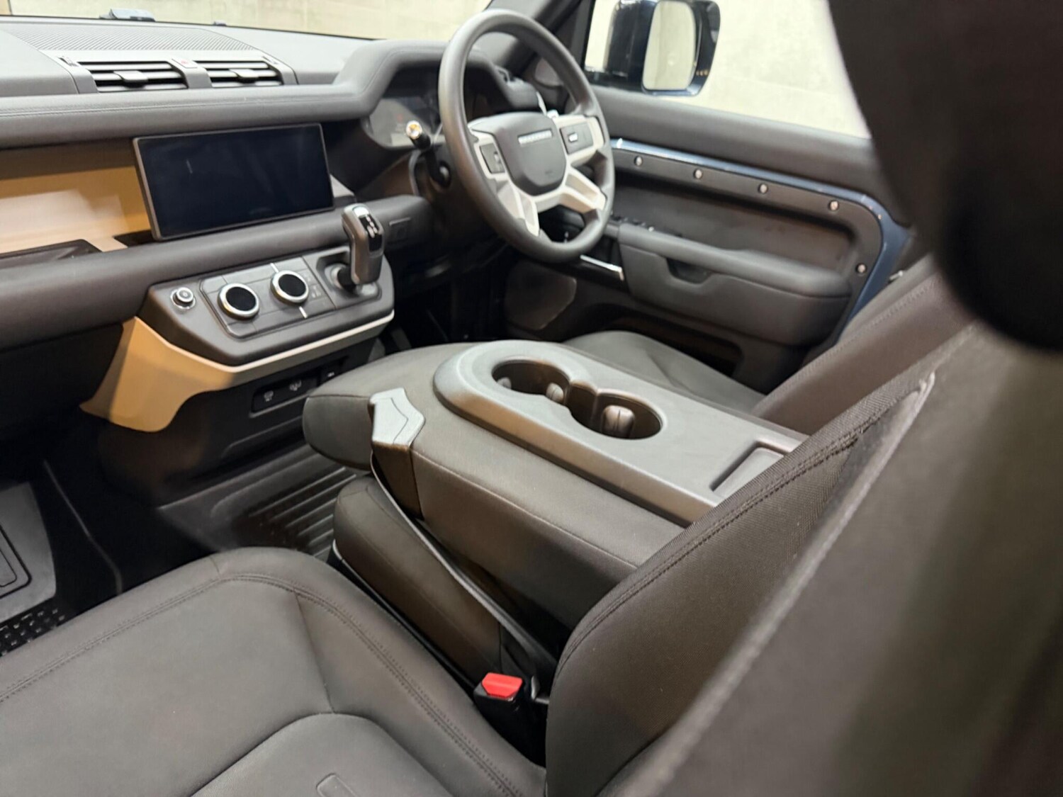 Used Land Rover Defender 2020 for sale - 77495983: Photo 12