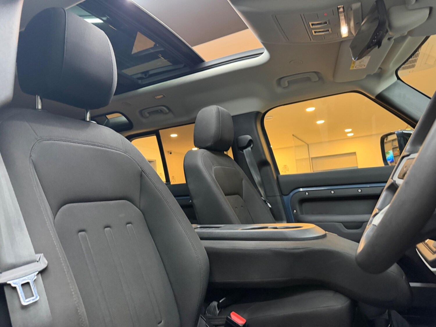 Used Land Rover Defender 2020 for sale - 77495983: Photo 16