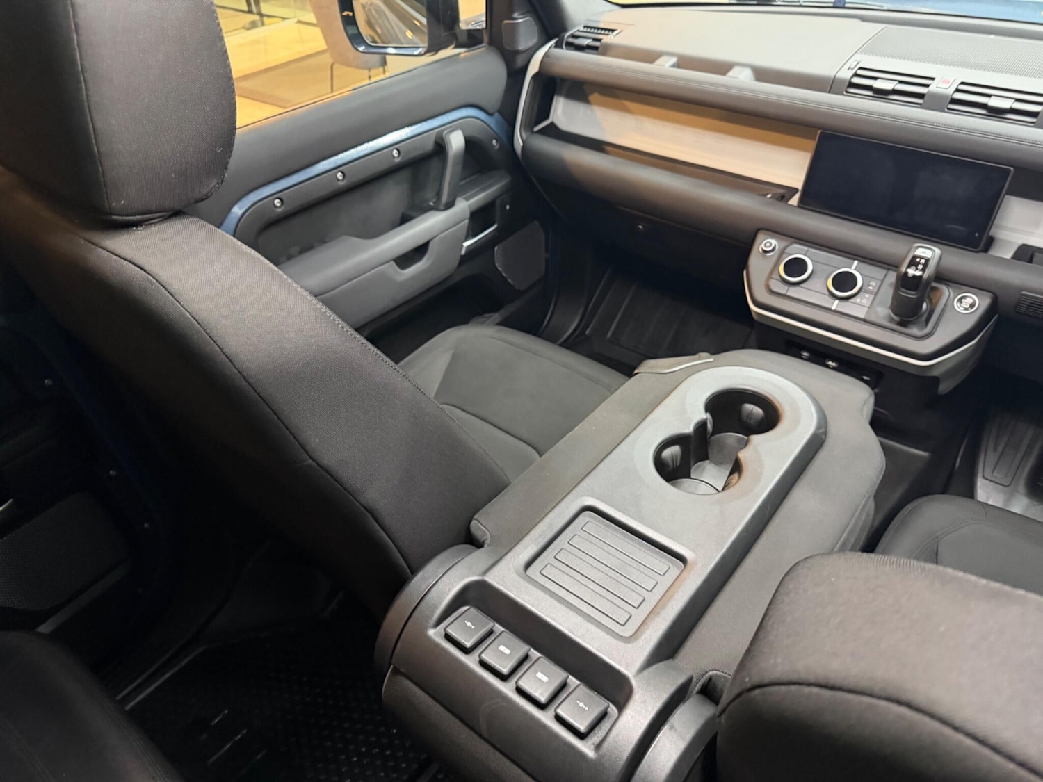 Used Land Rover Defender 2020 for sale - 77495983: Photo 9